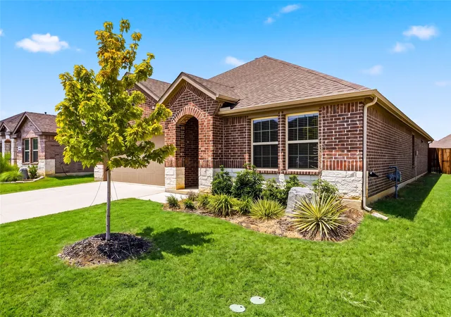 Photo 2 of Single family home for sale at 9809 Gooseneck Dr, Aubrey, TX 76227 | MLS# 21328280 | Listing updated on 2026-08-25