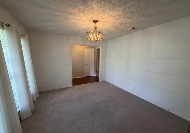 Photo 4 of Single family home for sale at 910 Village Green Dr, Rockwall, TX 75087 | MLS# 21330057 | Listing updated on 2026-07-23