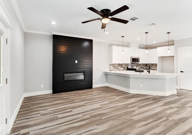 Photo 3 of Single family home for sale at 6221 Post Oak Ter, Fort Worth, TX 76112 | MLS# 21314485 | Listing updated on 2026-08-22