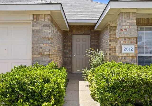 Photo 1 of Single family home for sale at 2612 Spencer Cir, Royse City, TX 75189 | MLS# 21324470 | Listing updated on 2026-08-26