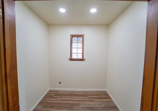 Photo 4 of Single family home for sale at 514 W Walker St, Breckenridge, TX 76424 | MLS# 21329090 | Listing updated on 2026-07-22
