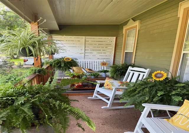 Photo 4 of Single family home for sale at 300 3Rd St, Hubbard, TX 76648 | MLS# 21330275 | Listing updated on 2026-08-22