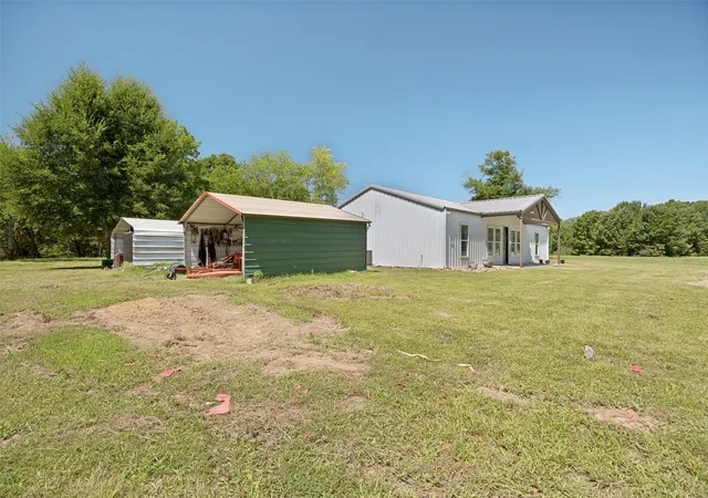 Photo 3 of Single family home for sale at 822 Private Road 7370, Point, TX 75472 | MLS# 21330292 | Listing updated on 2026-09-07