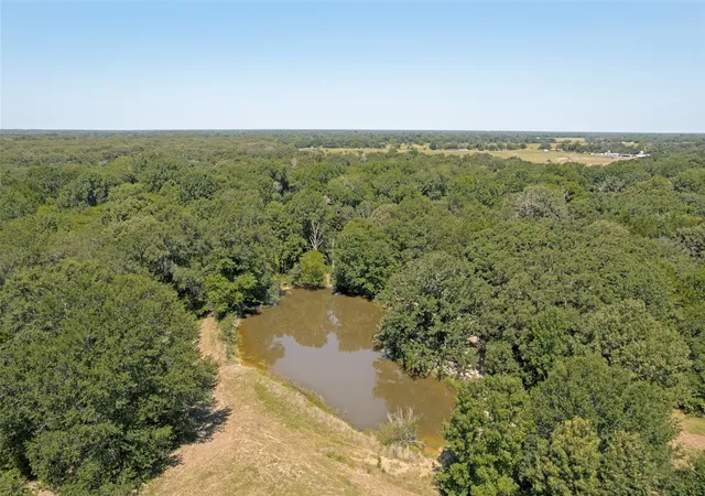 Photo 4 of Single family home for sale at 822 Private Road 7370, Point, TX 75472 | MLS# 21330292 | Listing updated on 2026-09-07