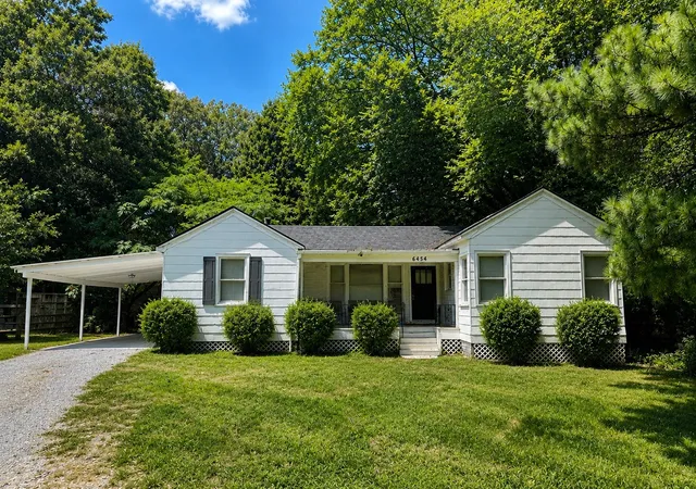 Single family home for sale at 6454 Faust Dr, Shreveport, LA 71129 | MLS# 21329393