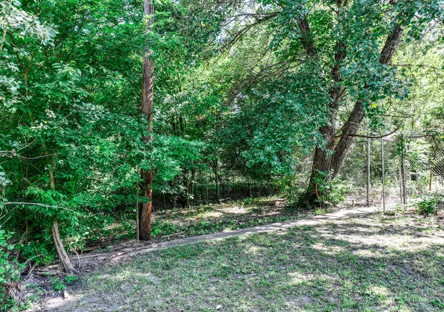 Photo 2 of Land for sale at Tbd W Taylor St, Clarksville, TX 75426 | MLS# 21330306 | Listing updated on 2026-08-21