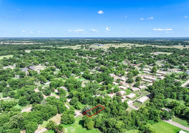 Photo 3 of Land for sale at Tbd W Taylor St, Clarksville, TX 75426 | MLS# 21330306 | Listing updated on 2026-08-21