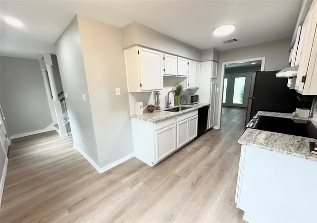 Photo 2 of Townhouse for sale at 1401 Oden St #13, Shreveport, LA 71104 | MLS# 21330296 | Listing updated on 2026-08-22