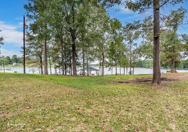 Photo 3 of Single family home for sale at 251 Jessie Jones Dr, Benton, LA 71006 | MLS# 21330323 | Listing updated on 2026-08-11