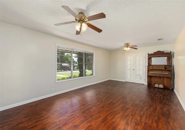 Photo 3 of Sale Pending at 1301 15Th St, Brownwood, TX 76801 | MLS# 21330342 | Listing updated on 2026-08-26