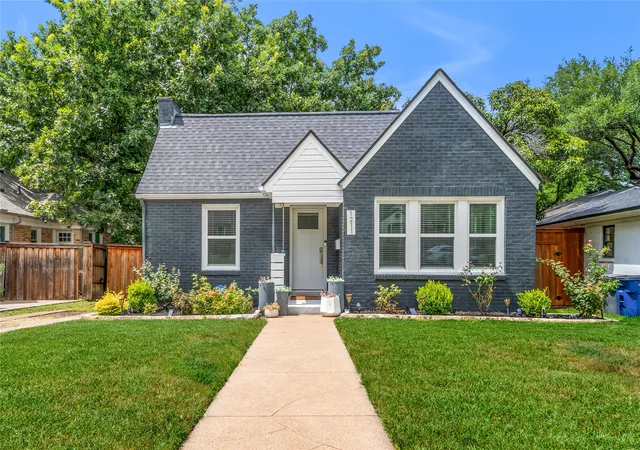 Photo 1 of Sale Pending at 1211 Cascade Ave, Dallas, TX 75224 | MLS# 21329597 | Listing updated on 2026-07-24