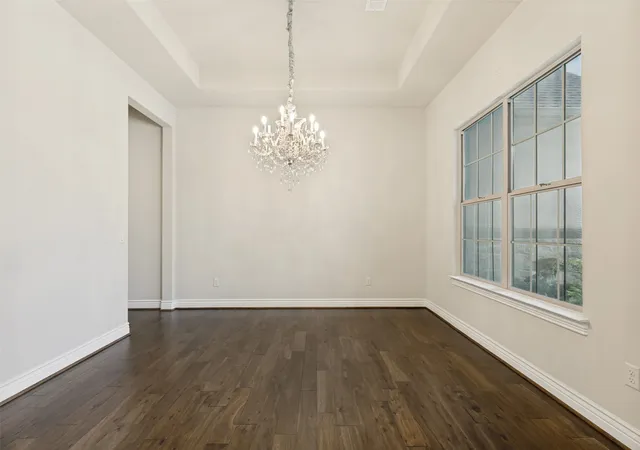 Photo 4 of Single family home for sale at 9805 Ironwood Dr, Denton, TX 76207 | MLS# 21330356 | Listing updated on 2026-08-25