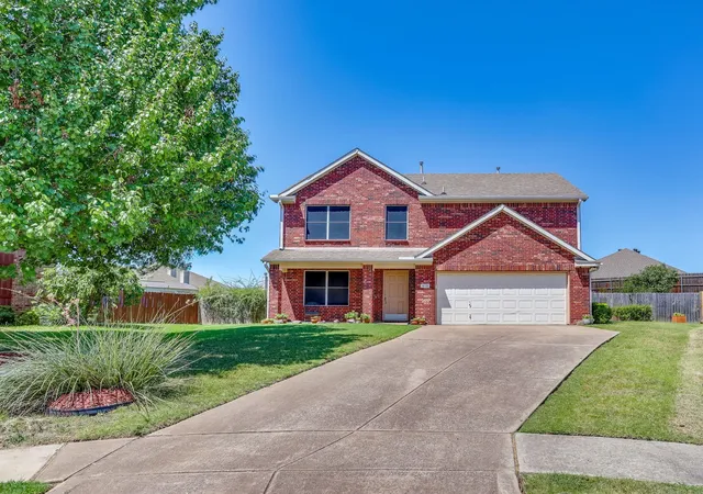 Photo 1 of Single family home for sale at 613 Cessna Ct, Fort Worth, TX 76179 | MLS# 21328731 | Listing updated on 2026-09-26