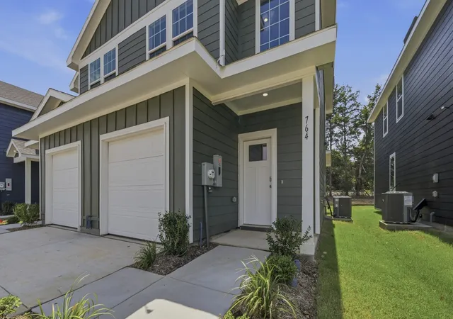 Photo 1 of Townhouse for sale at 764 Stonewood Dr, Sulphur Springs, TX 75482 | MLS# 21330463 | Listing updated on 2026-10-01