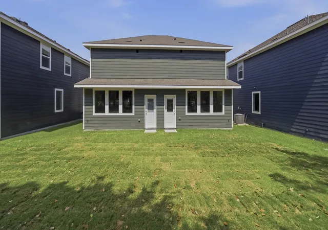 Photo 3 of Townhouse for sale at 764 Stonewood Dr, Sulphur Springs, TX 75482 | MLS# 21330463 | Listing updated on 2026-10-01