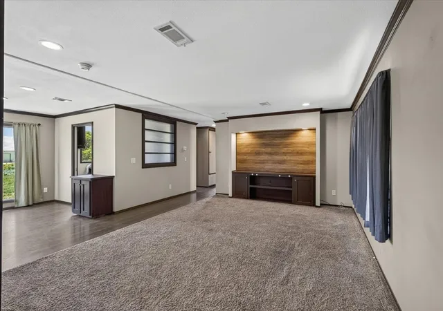 3rd image of 1129 Ragsdale St, Terrell, TX 75160 | MLS# 21330188