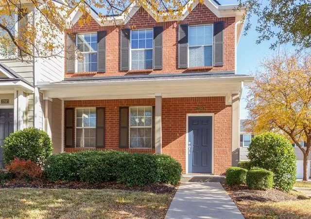 Townhouse for sale at 2200 Carlisle St, Bedford, TX 76021 | MLS# 21330468
