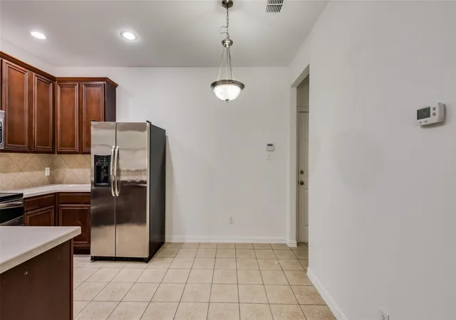 Photo 3 of Townhouse for sale at 2200 Carlisle St, Bedford, TX 76021 | MLS# 21330468 | Listing updated on 2026-08-31