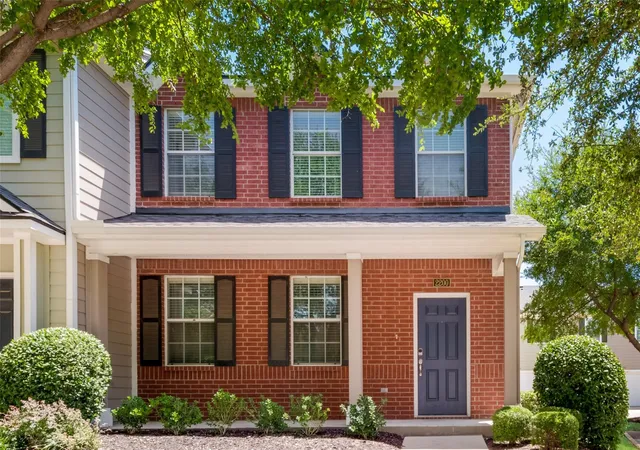 Photo 4 of Townhouse for sale at 2200 Carlisle St, Bedford, TX 76021 | MLS# 21330468 | Listing updated on 2026-08-31