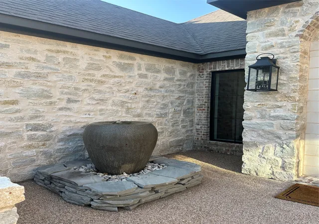 Photo 3 of Single family home for sale at 1136 Queen Elizabeth Dr, Mc Gregor, TX 76657 | MLS# 21330487 | Listing updated on 2026-07-16