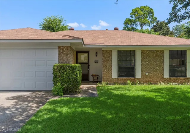 Photo 3 of Sale Pending at 118 Marrero Dr, Shreveport, LA 71115 | MLS# 21330500 | Listing updated on 2026-07-23