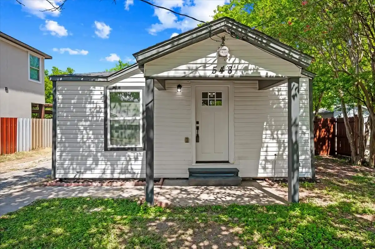 Single family home for sale at 548 Ezekial Ave, Dallas, TX 75217 | MLS# 21327436
