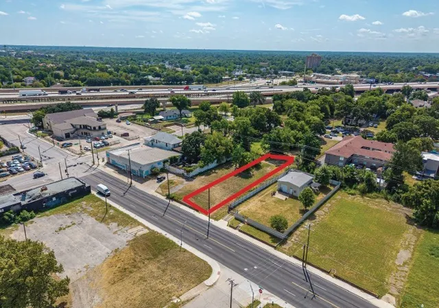 Photo 3 of Land for sale at 1910 Al Lipscomb Wy, Dallas, TX 75215 | MLS# 21330615 | Listing updated on 2026-07-18