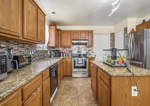 Photo 4 of Single family home for sale at 4501 Waterbird Ln, Garland, TX 75043 | MLS# 21326196 | Listing updated on 2026-08-29