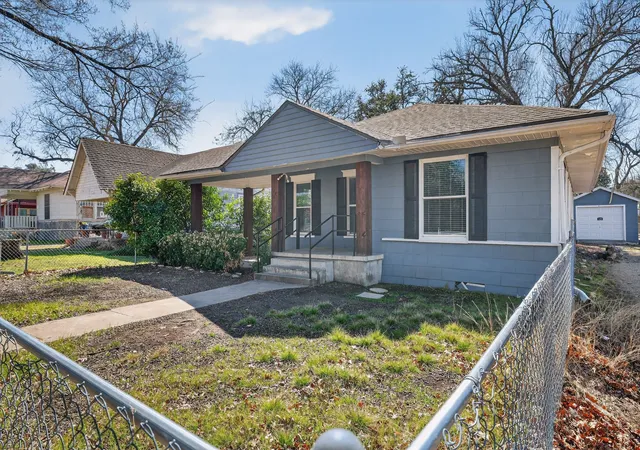 Photo 3 of Single family home for sale at 528 N 31st St, Waco, TX 76707 | MLS# 21330610 | Listing updated on 2026-07-14