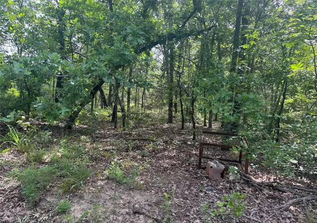 Photo 3 of Sale Pending at 690 Private Road 6926 Road, Eustace, TX 75124 | MLS# 21330645 | Listing updated on 2026-09-23