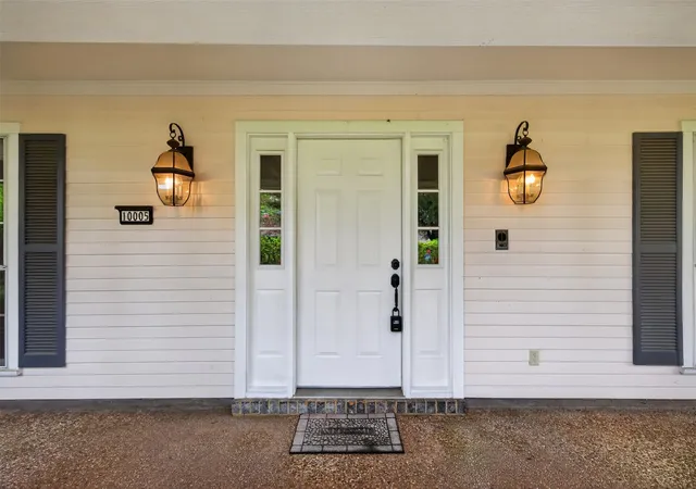 2nd image of 10005 Thornwood Dr, Shreveport, LA 71106 | MLS# 21318068