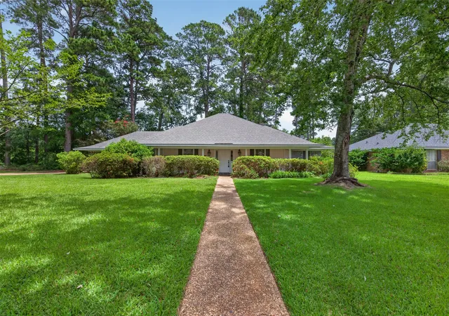 33rd image of 10005 Thornwood Dr, Shreveport, LA 71106 | MLS# 21318068