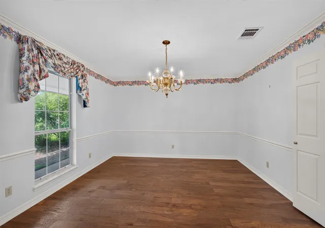 3rd image of 10005 Thornwood Dr, Shreveport, LA 71106 | MLS# 21318068