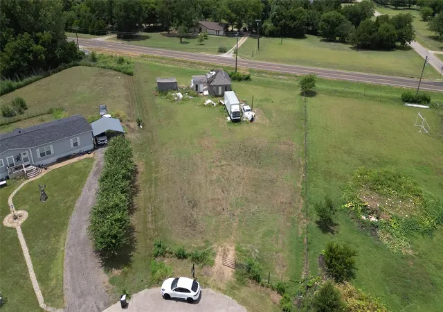 Photo 2 of Land for sale at 180 Choice Dr, Palmer, TX 75152 | MLS# 21330684 | Listing updated on 2026-07-14