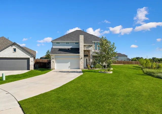 Photo 2 of Sale Pending at 2400 Mato Wy, Fort Worth, TX 76179 | MLS# 21330673 | Listing updated on 2026-08-28