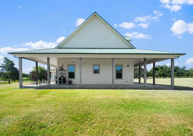Photo 4 of House for sale at 247 County Road 4519, Wolfe City, TX 75496 | MLS# 21328558 | Listing updated on 2026-09-16