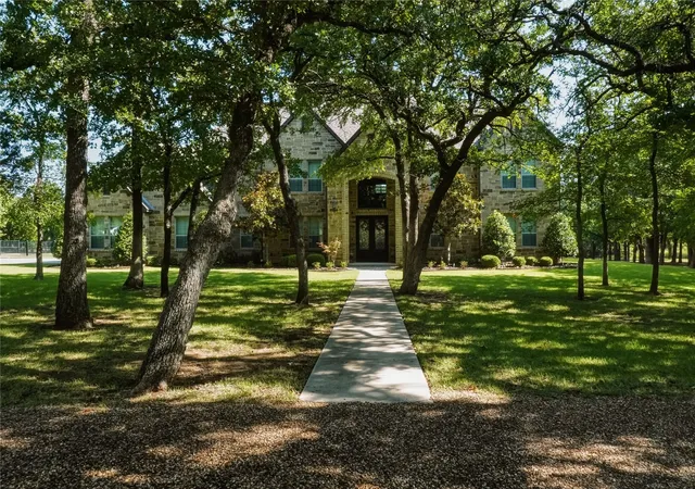 Photo 1 of Mansion for sale at 470 Granite Wy, Jacksboro, TX 76458 | MLS# 21329130 | Listing updated on 2026-08-22