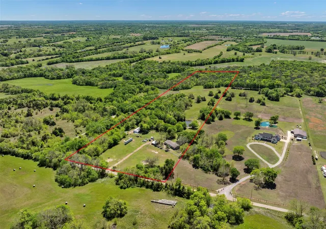 33rd image of 1199 County Road 1245, Savoy, TX 75479 | MLS# 21309823