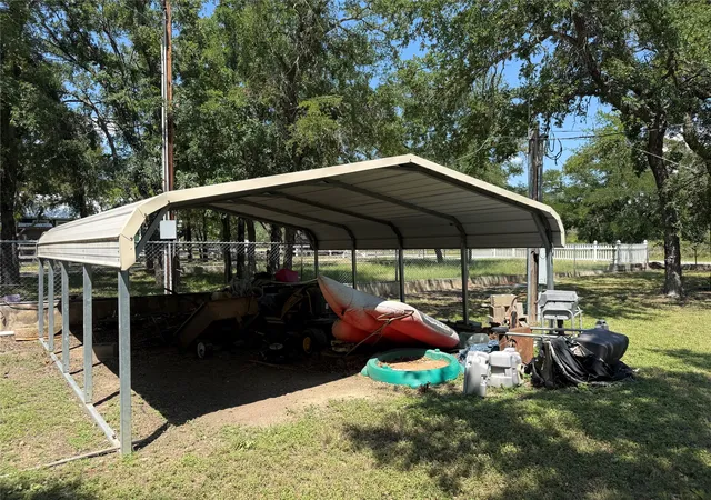 Photo 4 of Sale Pending at 470 Bluebonnet Ln, Brownwood, TX 76801 | MLS# 21330961 | Listing updated on 2026-08-26