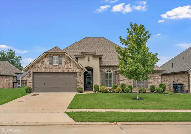 1st image of 307 Nandina Dr, Bossier City, LA 71112 | MLS# 21330962