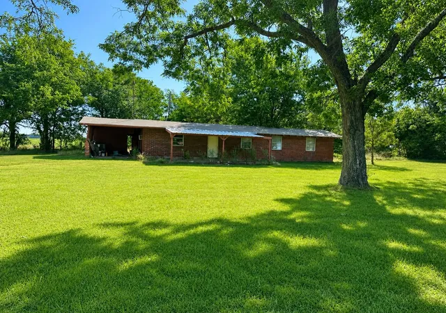 Photo 1 of Single family home for sale at 34270 State Hwy 64 A, Wills Point, TX 75169 | MLS# 21330974 | Listing updated on 2026-09-29