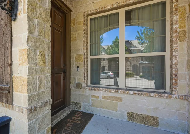 Photo 2 of Townhouse for sale at 853 Rohan Dr, Richardson, TX 75081 | MLS# 21329518 | Listing updated on 2026-09-01