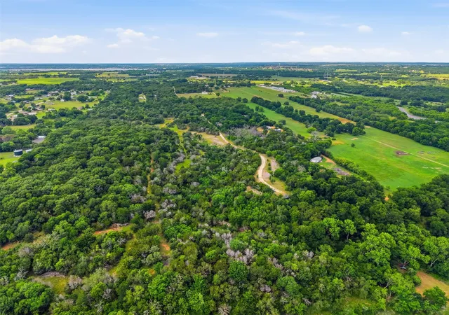 Photo 2 of Single family home for sale at 6725 Rollins Rd, Granbury, TX 76049 | MLS# 21313234 | Listing updated on 2026-07-15