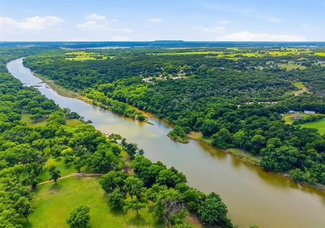 Photo 3 of Single family home for sale at 6725 Rollins Rd, Granbury, TX 76049 | MLS# 21313234 | Listing updated on 2026-07-15