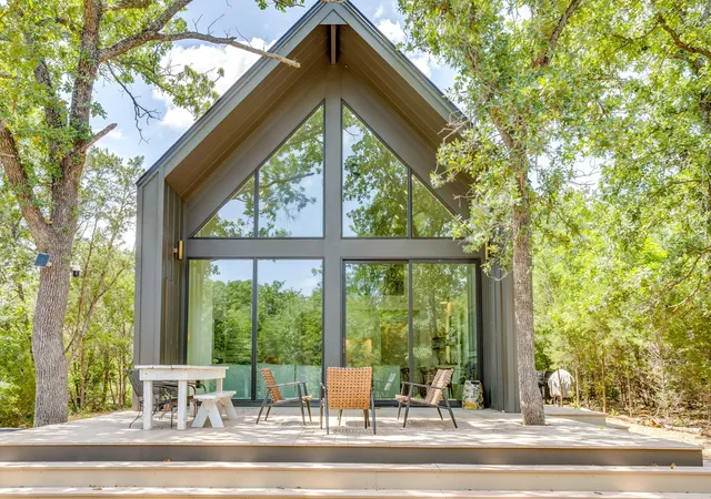 Photo 3 of Single family home for sale at 6725 Rollins Rd, Granbury, TX 76049 | MLS# 21313234 | Listing updated on 2026-07-15