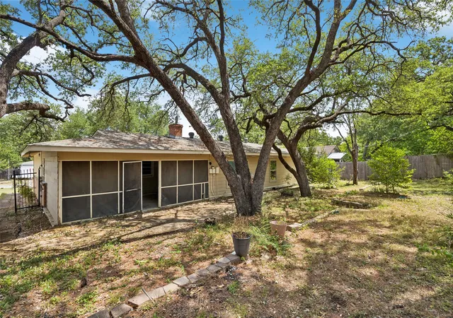 7th image of 5104 Malinda Ln S, Fort Worth, TX 76112 | MLS# 21328229