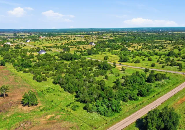 Photo 3 of House for sale at 100 Gilmore Ct, Lipan, TX 76462 | MLS# 21331086 | Listing updated on 2026-08-22