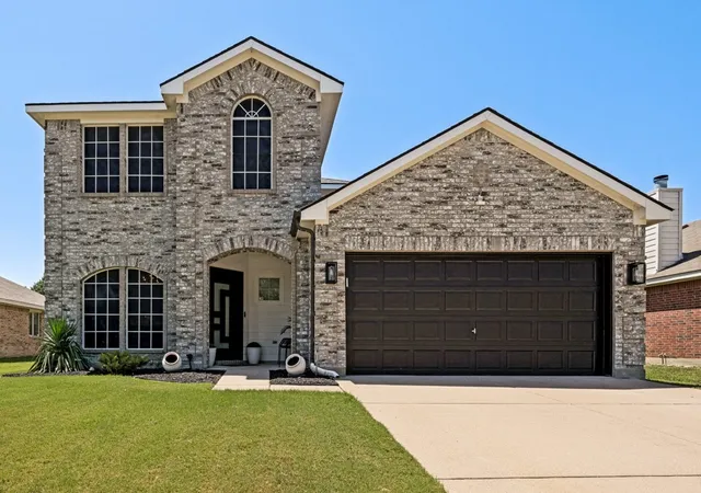 Photo 3 of Single family home for sale at 3251 Yeltes, Grand Prairie, TX 75054 | MLS# 21315765 | Listing updated on 2026-08-17