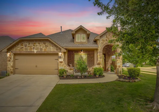 Photo 1 of Sale Pending at 1033 Rustic Oak Wy, Burleson, TX 76028 | MLS# 21331153 | Listing updated on 2026-10-05