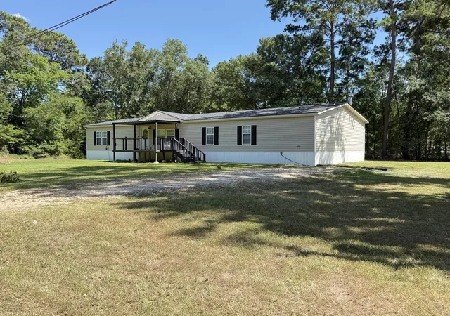 Photo 3 of Manufactured home for sale at 20970 Lee Ln, Chandler, TX 75758 | MLS# 21296936 | Listing updated on 2026-09-16